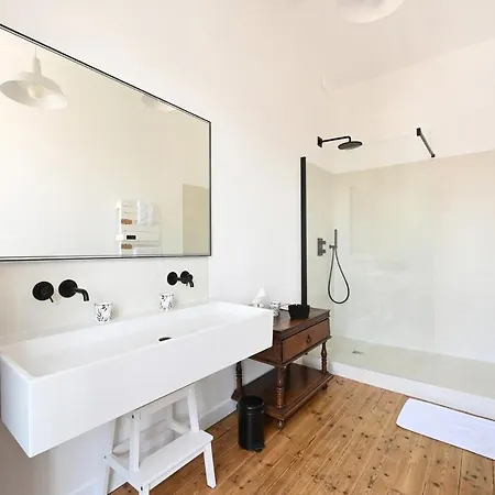 500 Les Bardons Prestige And Comfort Villa *